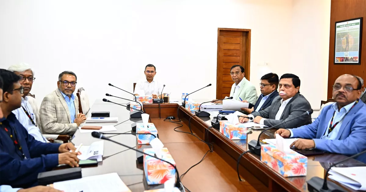 রাজধানীর যানজট নিরসনে বৃত্তাকার সড়ক ও নৌপথের অগ্রগতি জানতে প্রধানমন্ত্রীর বৈঠক