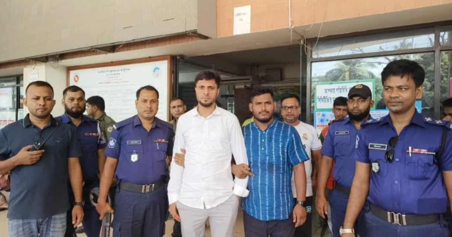 ভারতে প্রবেশের সময় ৭ মামলার আসামি ছাত্রলীগ নেতা গ্রেপ্তার