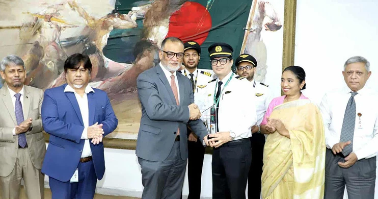 সাহসিকতার স্বীকৃতি পেলেন বিজি ৪৩৬ ফ্লাইটের ক্যাপ্টেন-ফার্স্ট অফিসার ও কেবিন ক্রু