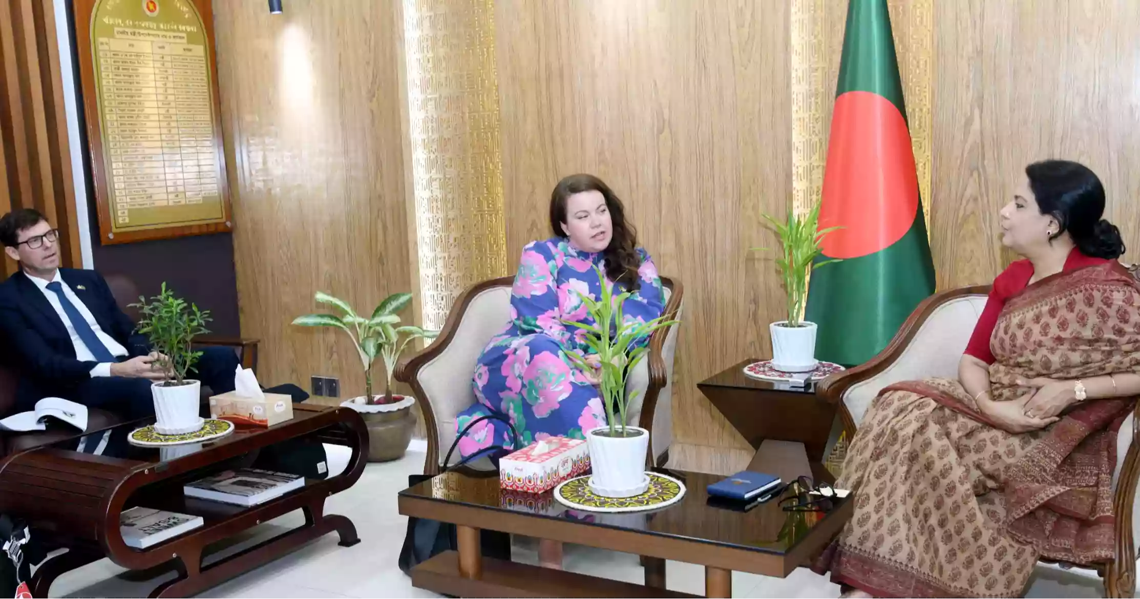 পরিবেশ উপদেষ্টার সঙ্গে নরওয়ের স্টেট সেক্রেটারির বৈঠক