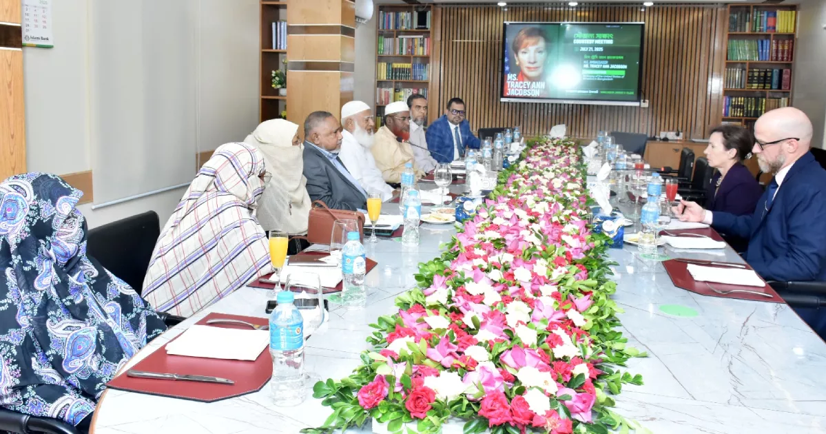 জামায়াত আমিরের সঙ্গে যুক্তরাষ্ট্রের রাষ্ট্রদূত ট্রেসি এ্যান জ্যাকবসনের সৌজন্য সাক্ষাৎ