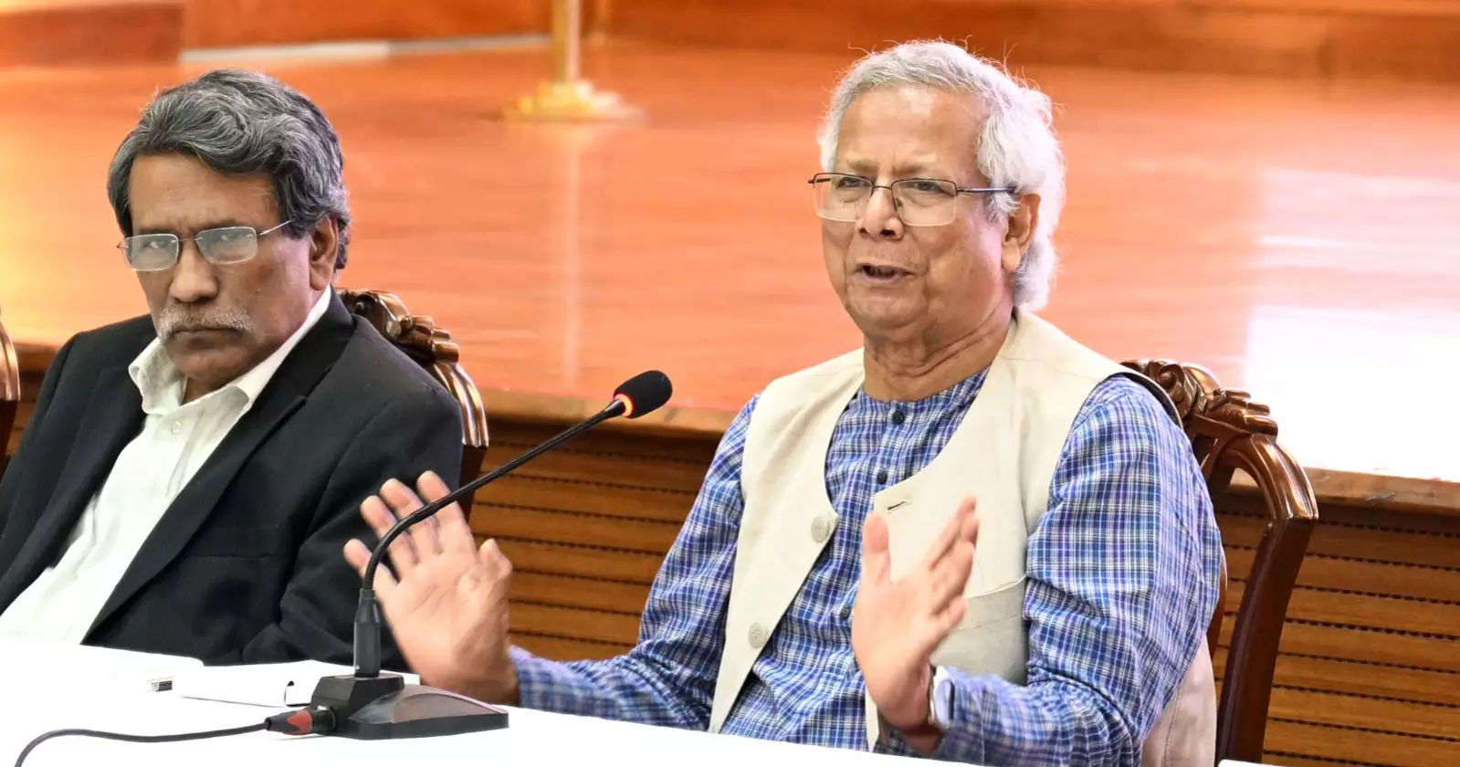 উৎসবমুখর পরিবেশে জুলাই সনদে সই হবে, আশা প্রধান উপদেষ্টার