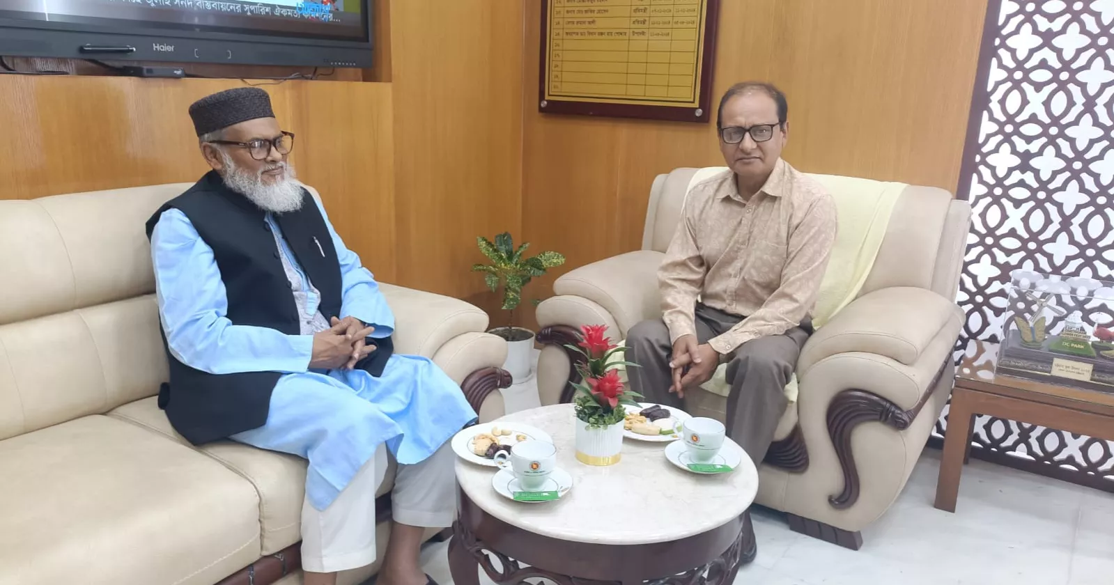 প্রাথমিক শিক্ষার বিষয়ে জনআকাঙ্ক্ষার পরিপন্থী পদক্ষেপ নেবে না সরকার: ধর্ম উপদেষ্টা