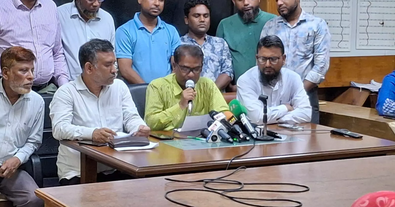 কর্মচারী অধ্যাদেশ বাতিলের দাবিতে নতুন কর্মসূচি