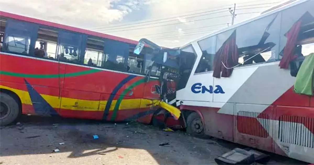 সিলেটে দুই বাসের সংঘর্ষ, হেলপার নিহত