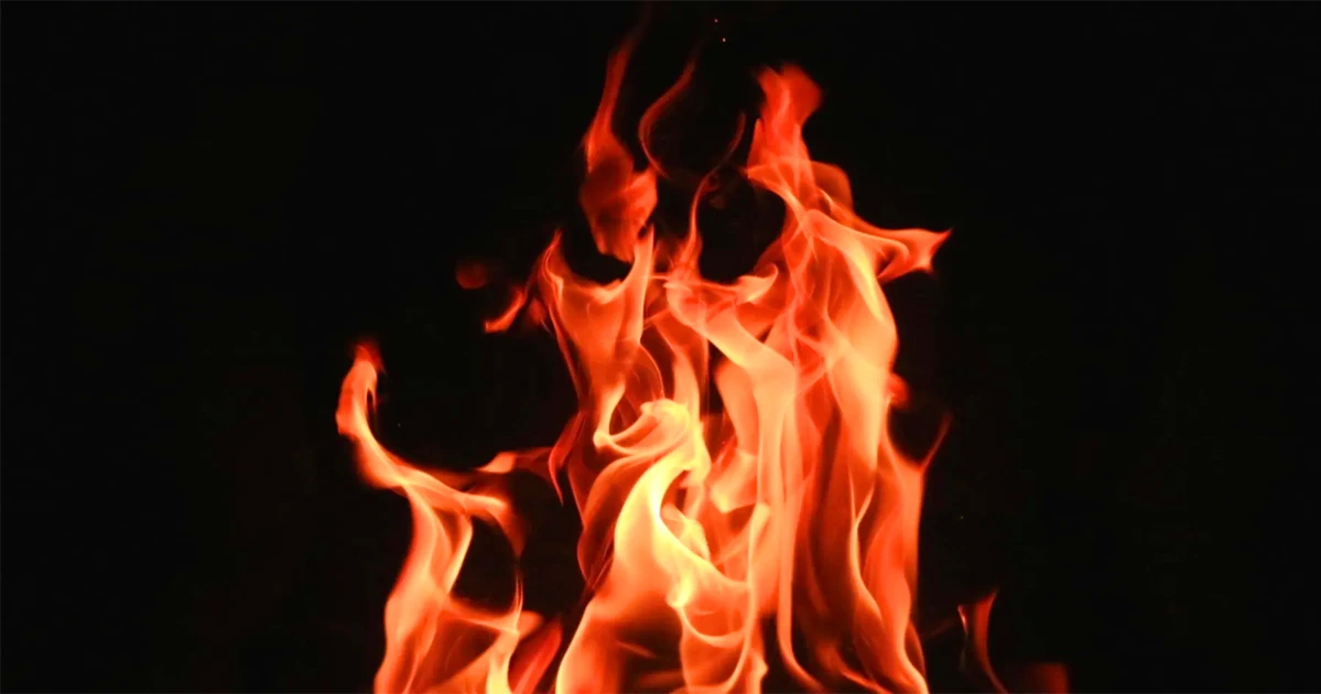 গাজীপুরে ঝুট গুদামে আগুন, সোয়া এক ঘণ্টায় নিয়ন্ত্রণে