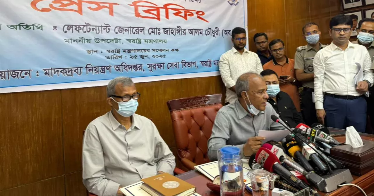 শুধু মাদকের বাহকদের নয়, গডফাদারদেরও ধরতে হবে: স্বরাষ্ট্র উপদেষ্টা