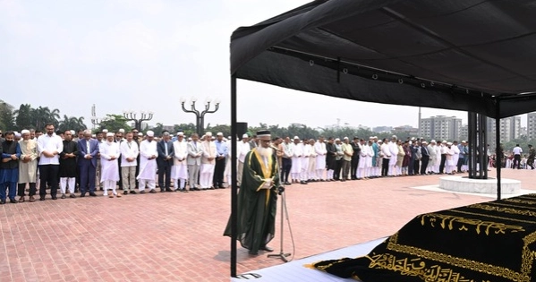 স্পিকারের স্ত্রী দিলারা হাফিজের জানাজা সম্পন্ন