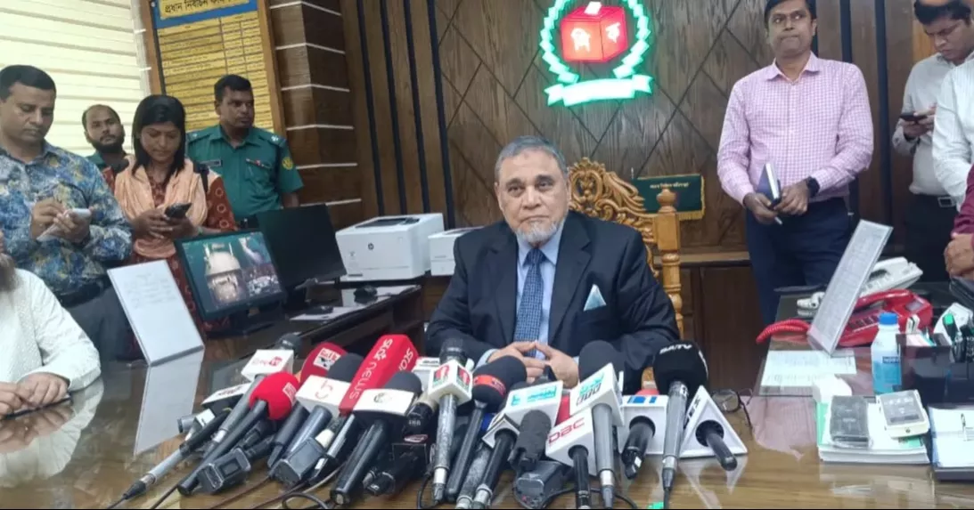 ফেব্রুয়ারিতে নির্বাচনের জন্য চূড়ান্ত প্রস্তুতি চলছে: সিইসি