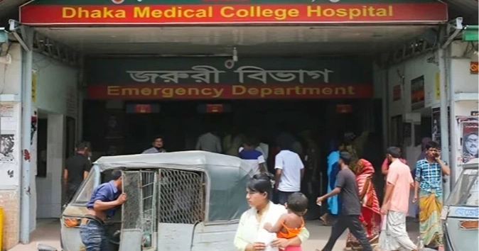 ঢামেক হাসপাতালের পাশ থেকে দুই নারীর মরদেহ উদ্ধার
