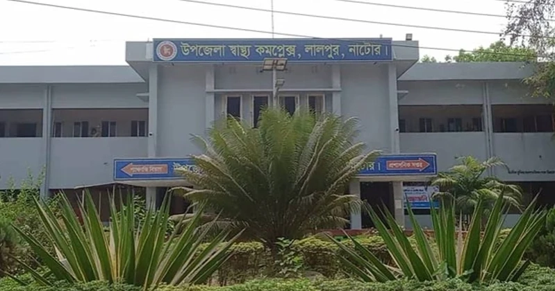 লালপুরে অ্যাম্বুলেন্সের ধাক্কায় আহত ৩, রোগীর মৃত্যু