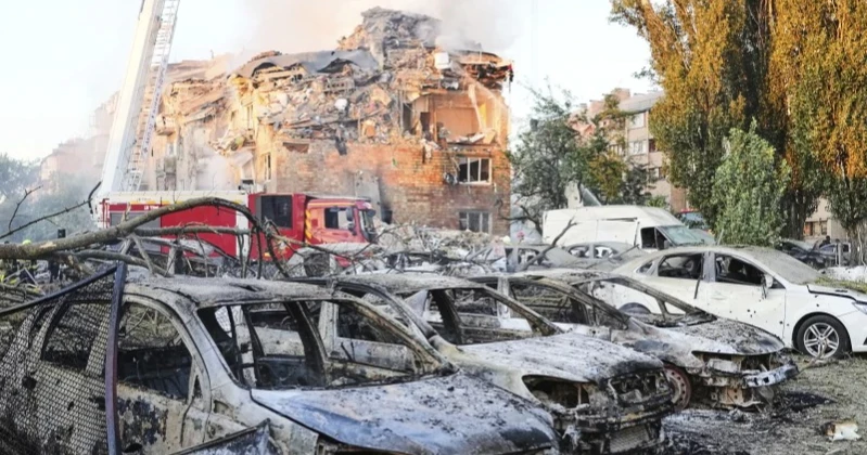 ইউক্রেনে ৫ শতাধিক ড্রোন ও মিসাইল ছুড়েছে রাশিয়া