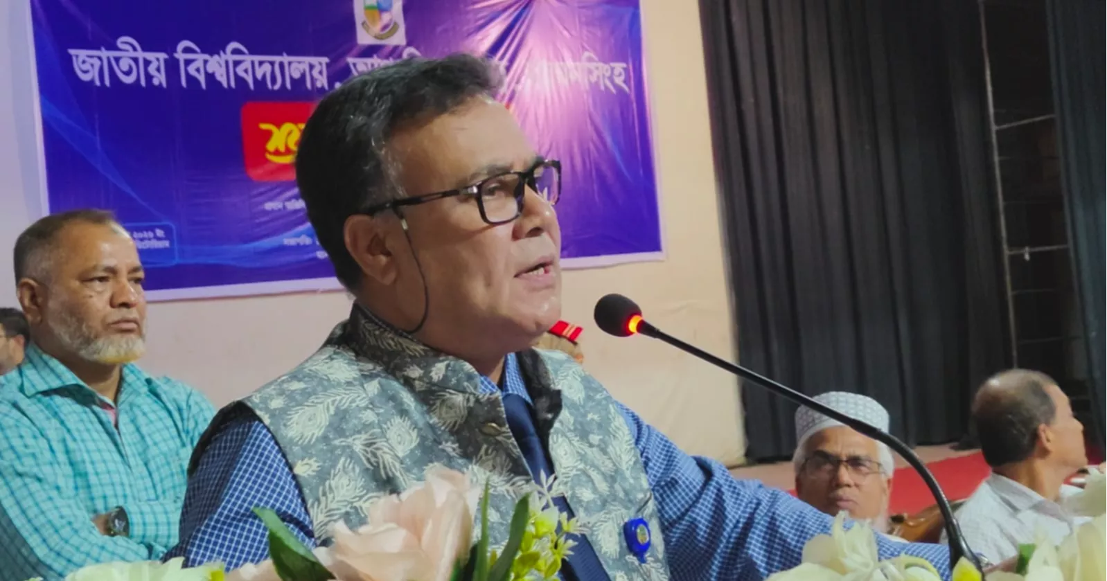 জাতীয় বিশ্ববিদ্যালয়ের সেশন জট ১০ শতাংশে নামানোর আশ্বাস উপাচার্যের