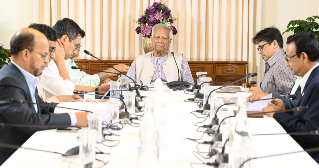 চট্টগ্রাম বন্দরের সক্ষমতা বাড়ানোর নির্দেশ প্রধান উপদেষ্টার