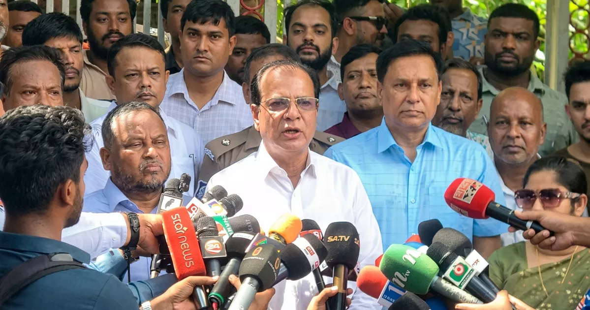 রংপুরে চারজনকে হত্যাকাণ্ডে দৃষ্টান্তমূলক শাস্তির আশ্বাস ত্রাণমন্ত্রীর