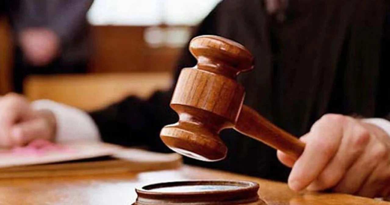 ‘ইভটিজিং নিয়ে হত্যা’ মামলায় তিনজনের মৃত্যুদণ্ড, পাঁচজনের যাবজ্জীবন