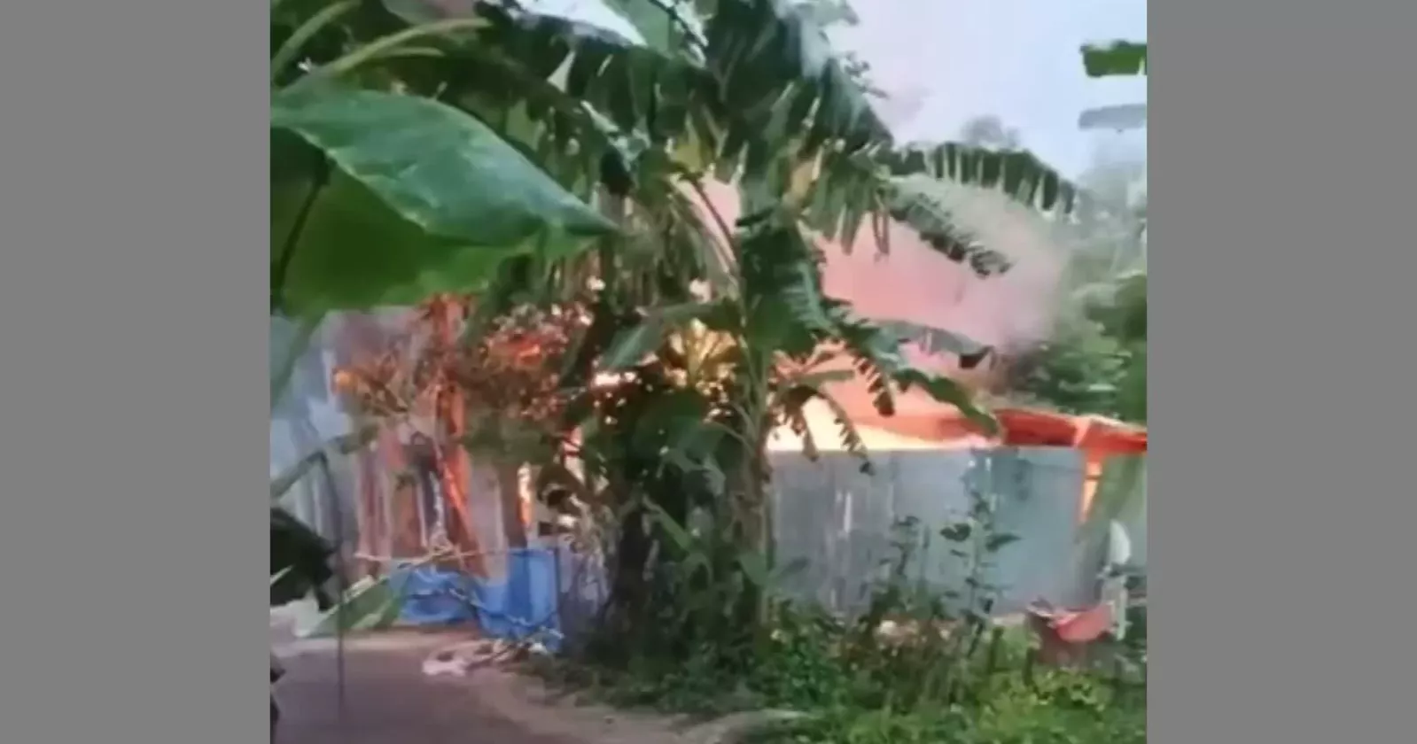 পাবনায় ধষর্ণ-হত্যার জেরে অগ্নিসংযোগ: দগ্ধ হয়ে নিহত ৩
