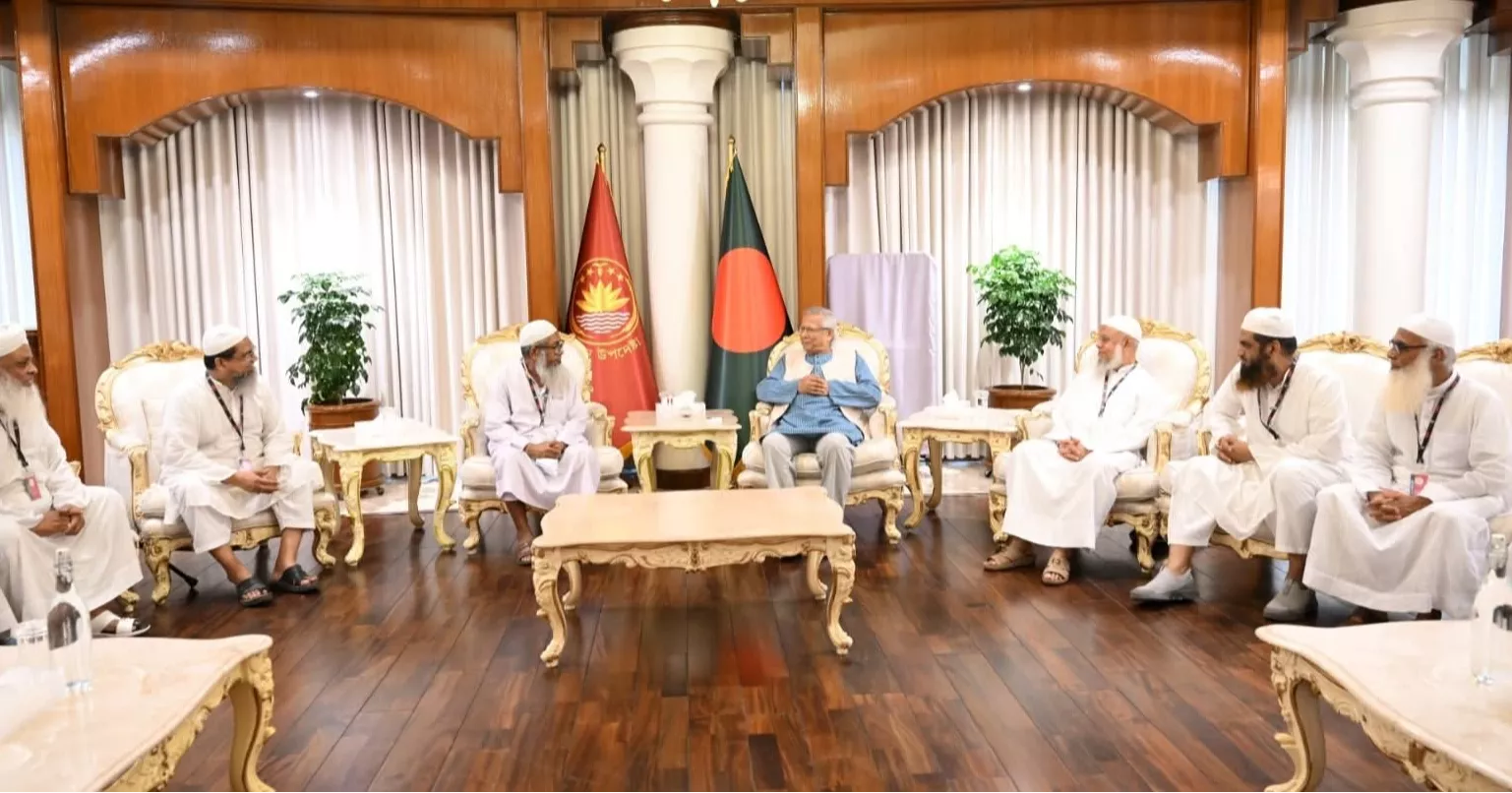 প্রধান উপদেষ্টার সঙ্গে শাপলা গণহত্যার ক্ষতিপূরণ নিয়ে আলোচনা হেফাজত নেতাদের