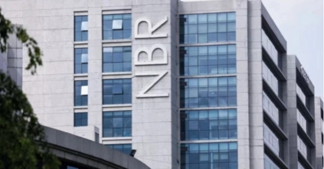 দুই সপ্তাহ পর কাজে ফিরলেন এনবিআর কর্মকর্তারা