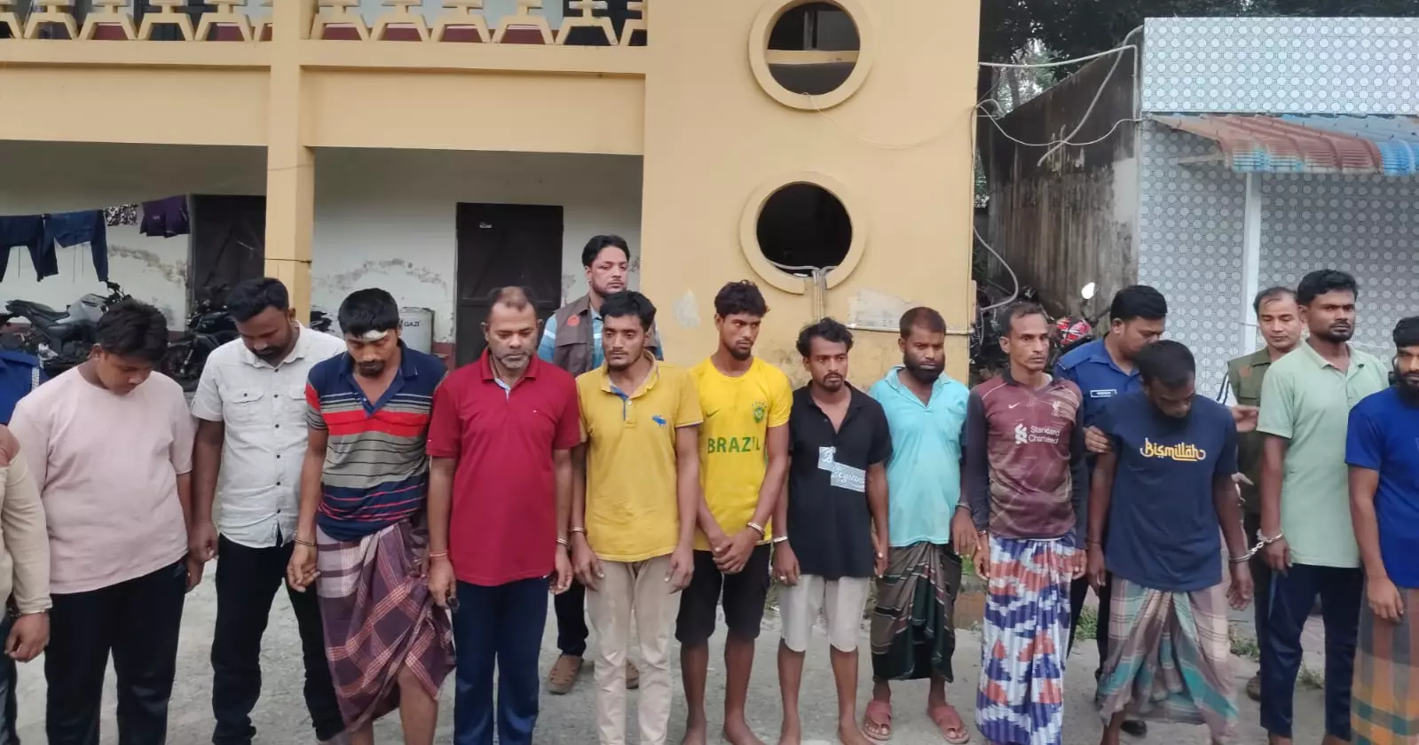 কুমিল্লায় হাইওয়ে পুলিশের ওপর হামলা, গ্রেপ্তার ১৯