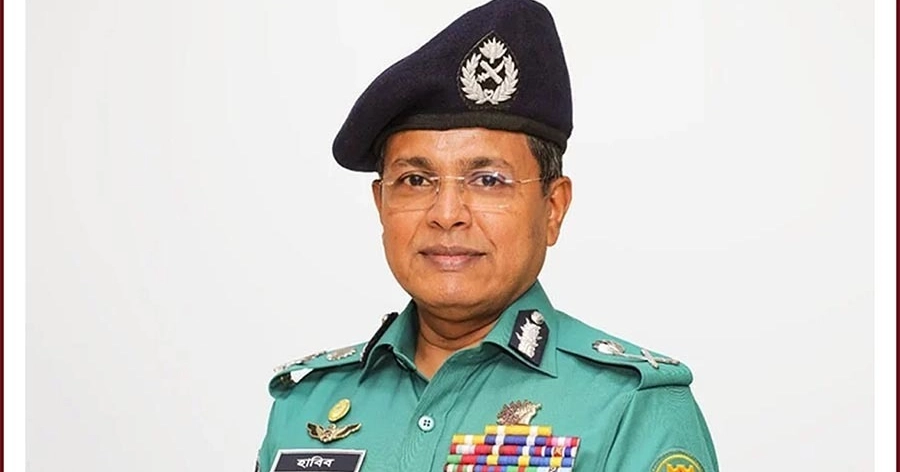 সাবেক ডিএমপি কমিশনারসহ চার জনের বিরুদ্ধে গ্রেপ্তারি পরোয়ানা