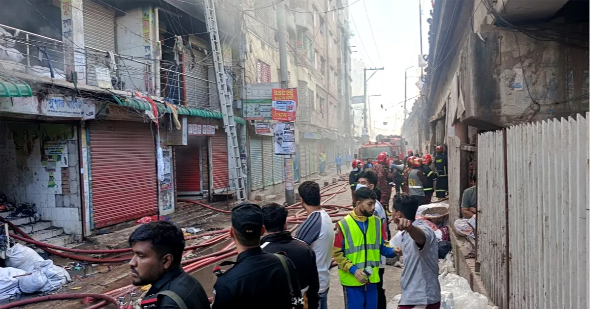 ৭ ঘণ্টার চেষ্টায় জমেলা টাওয়ারের আগুন নিয়ন্ত্রণে