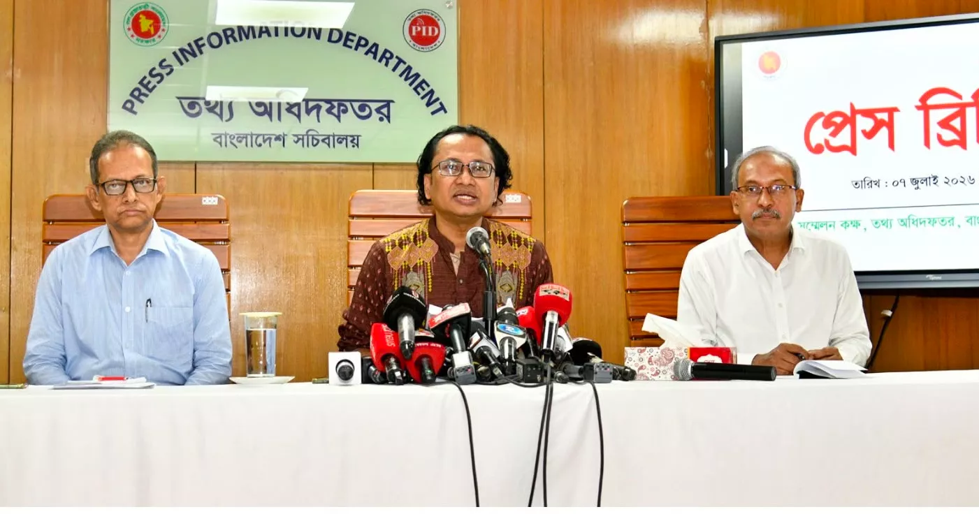 সাভারে এনসিপির সমাবেশে বোমা হামলা নিয়ে নাহিদের বক্তব্য ‘রাজনৈতিক’: উপদেষ্টা জাহেদ