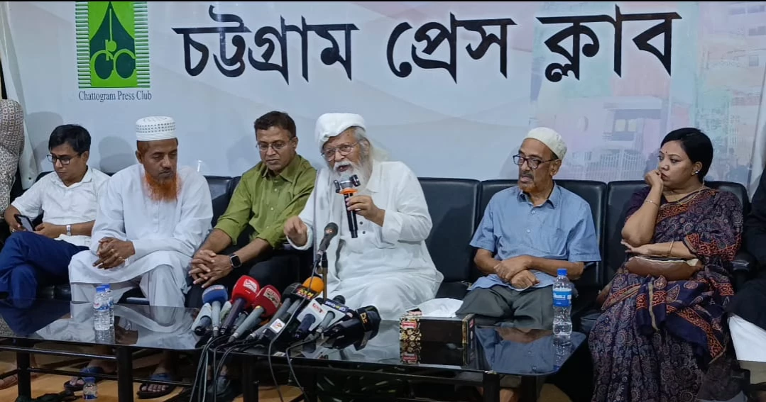 ফ্যাসিবাদ প্রতিরোধে নতুন সংবিধানের দাবি ফরহাদ মজহারের