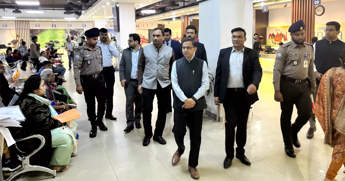 নিরাপত্তা উদ্বেগের মাঝে ভারতীয় ভিসা আবেদনকেন্দ্রে প্রণয় ভার্মা