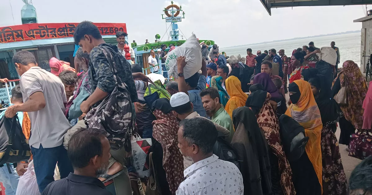 ঢাকামুখী ফিরতি ঈদযাত্রা শুরু, লঞ্চ-ফেরিঘাটে উপচে পড়া ভিড়