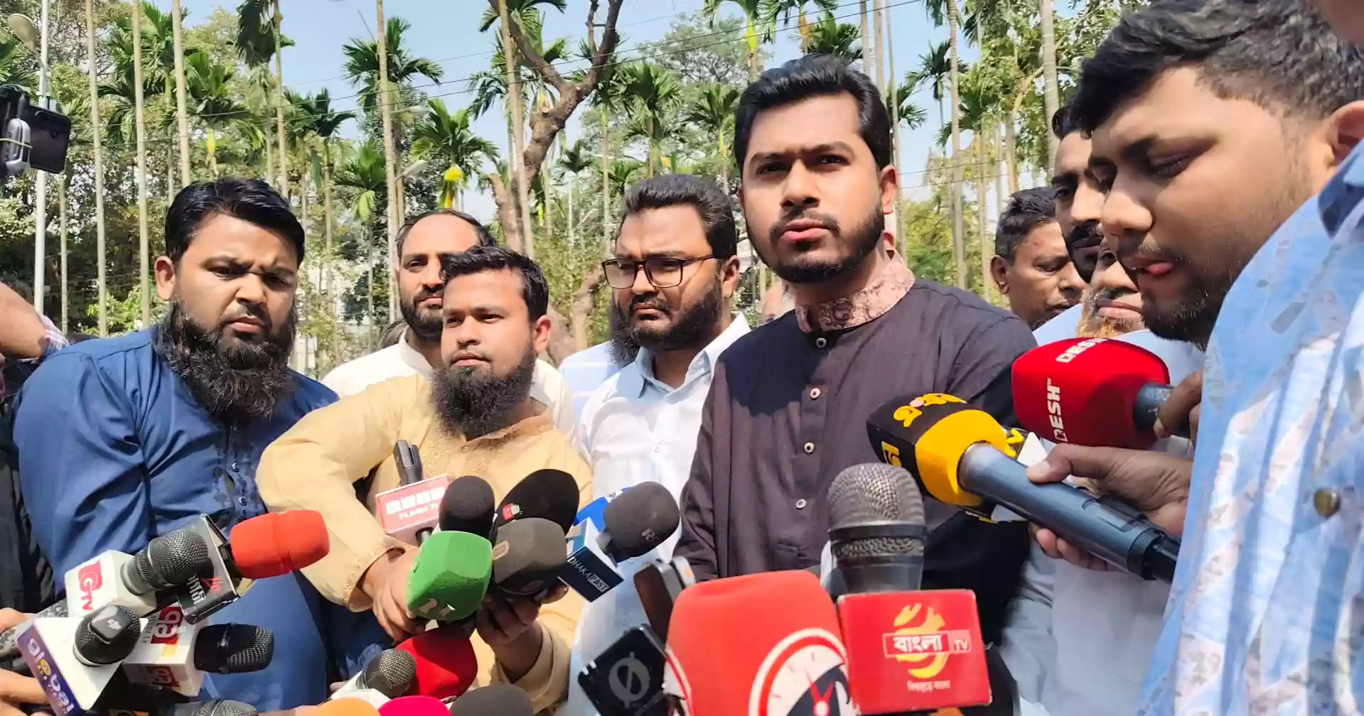 আয়নাঘরের মতো মানবতাবিরোধী অপরাধে জড়িতদের বিচার করতে হবে: নুরুল হক