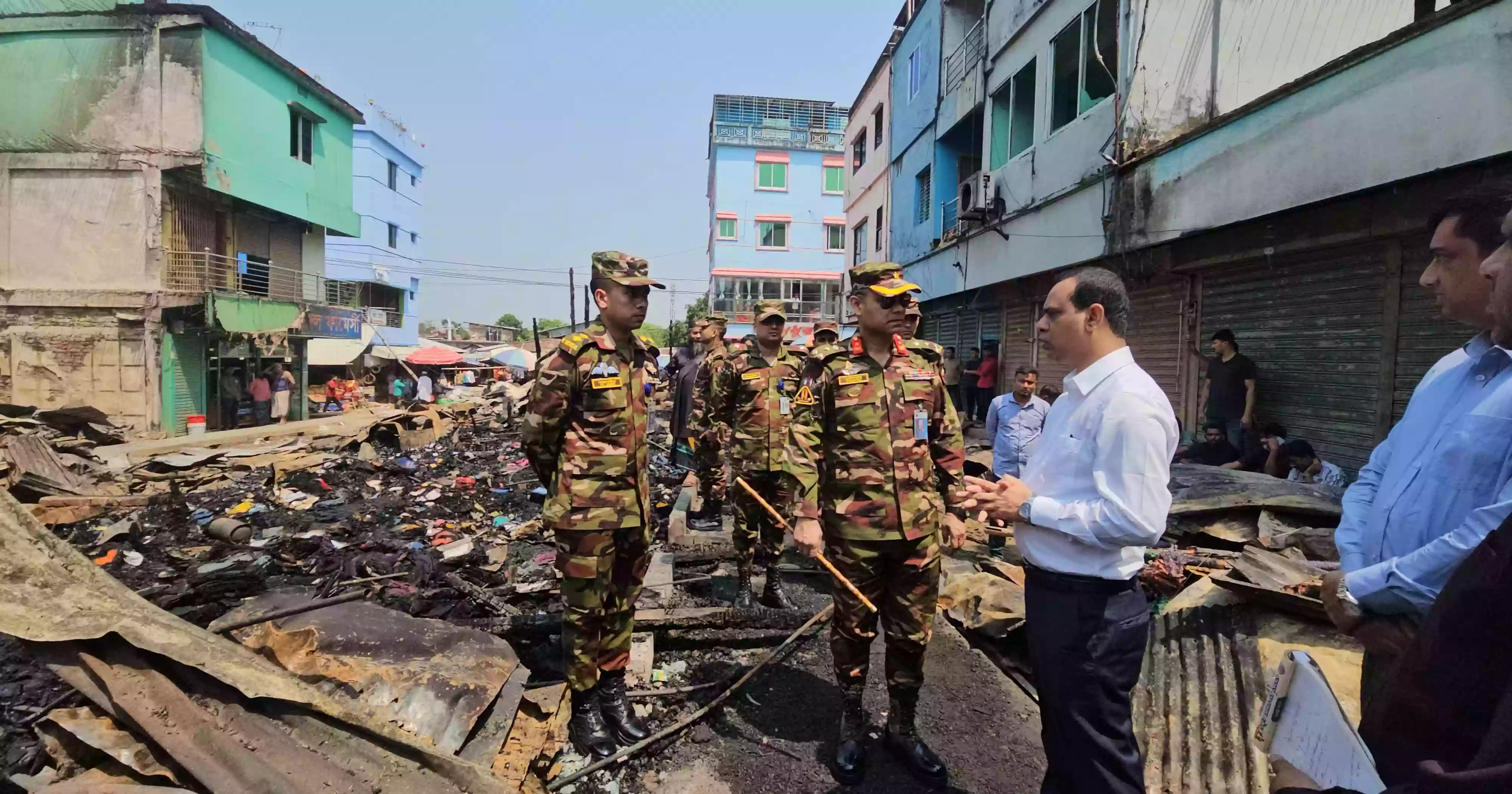 খাগড়াছড়িতে আগু‌নে পু‌ড়ে ছাই ৩৫ ব্যবসাপ্রতিষ্ঠান