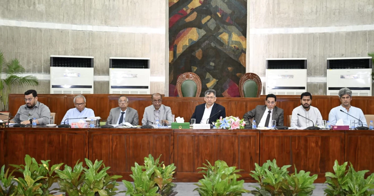 জুলাই সনদ বাস্তবায়নে সরকার প্রতিশ্রুতিবদ্ধ: স্বরাষ্ট্রমন্ত্রী