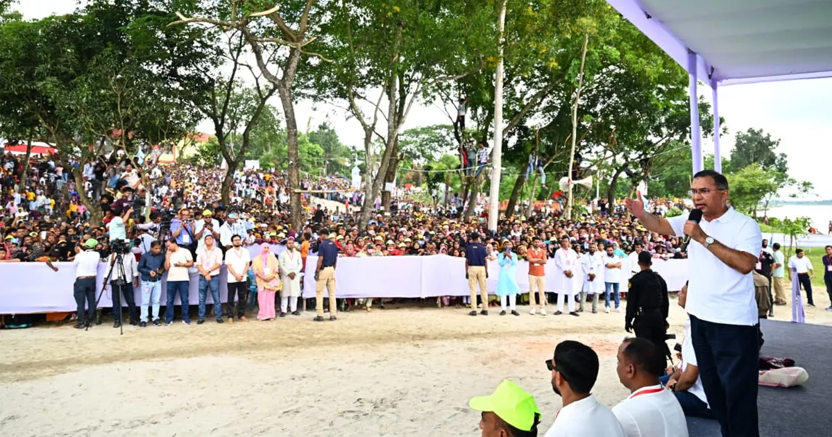 রাজপথে বিশৃঙ্খলা সৃষ্টিকারীদের বিরুদ্ধে রুখে দাঁড়ানোর আহ্বান প্রধানমন্ত্রীর
