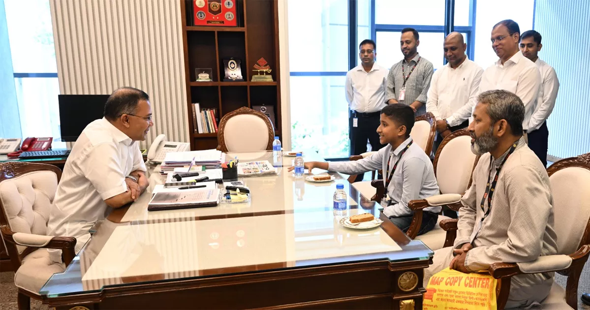 মাইলস্টোন দুর্ঘটনায় বোন হারানো সেই তাহসিনের সঙ্গে প্রধানমন্ত্রীর সাক্ষাৎ