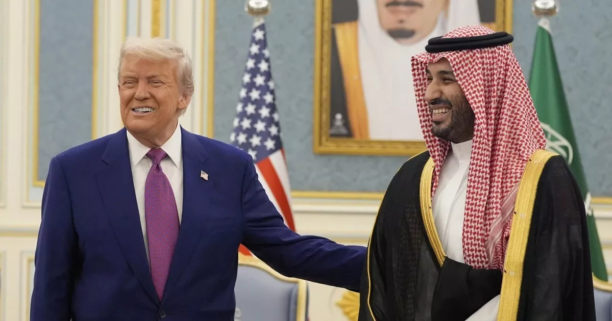 ট্রাম্পের মধ্যপ্রাচ্য সফর: আলোচনায় কূটনীতি, উপেক্ষিত মানবাধিকার