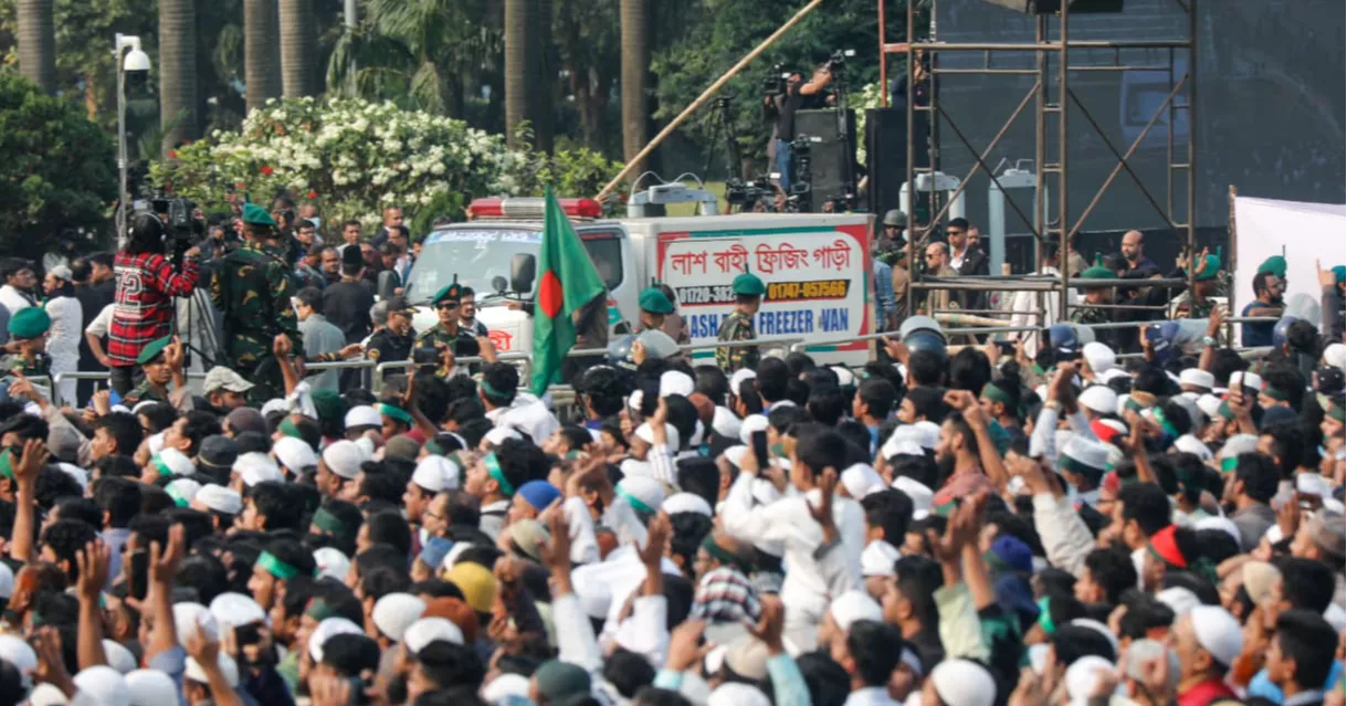 লাখো মানুষের উপস্থিতিতে ওসমান হাদির জানাজা অনুষ্ঠিত