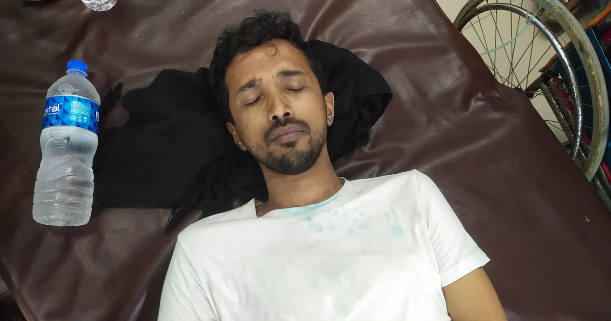 ৪৭তম বিসিএসের লিখিত পেছানোর দাবিতে যমুনা অভিমুখে বিক্ষোভ, পুলিশের লাঠিচার্জে আহত ৫