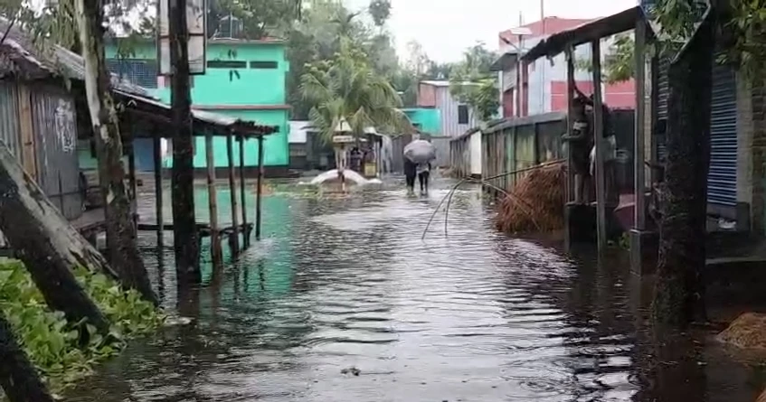খুলেছে তিস্তা ব্যারাজের ৪৪টি গেট, নিম্নাঞ্চলে প্লাবন