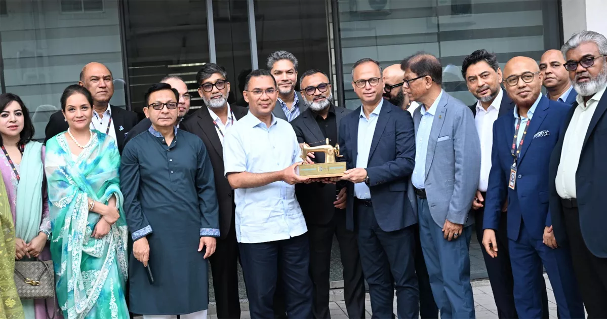 পোশাক শিল্পের বিকাশে যা প্রয়োজন, তা-ই করবে সরকার, আশ্বাস প্রধানমন্ত্রীর
