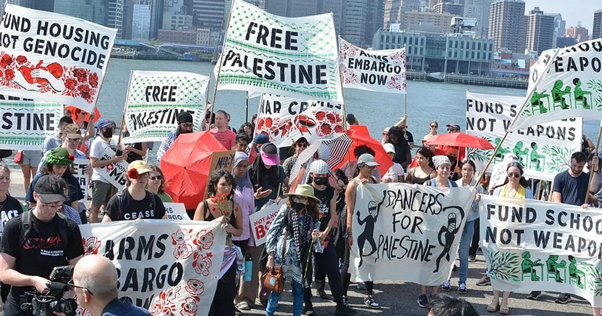 গাজায় গণহত্যা: প্রতিবাদকারীদের ওপর যেভাবে নীরবতা ছড়িয়ে চলেছে হলিউড