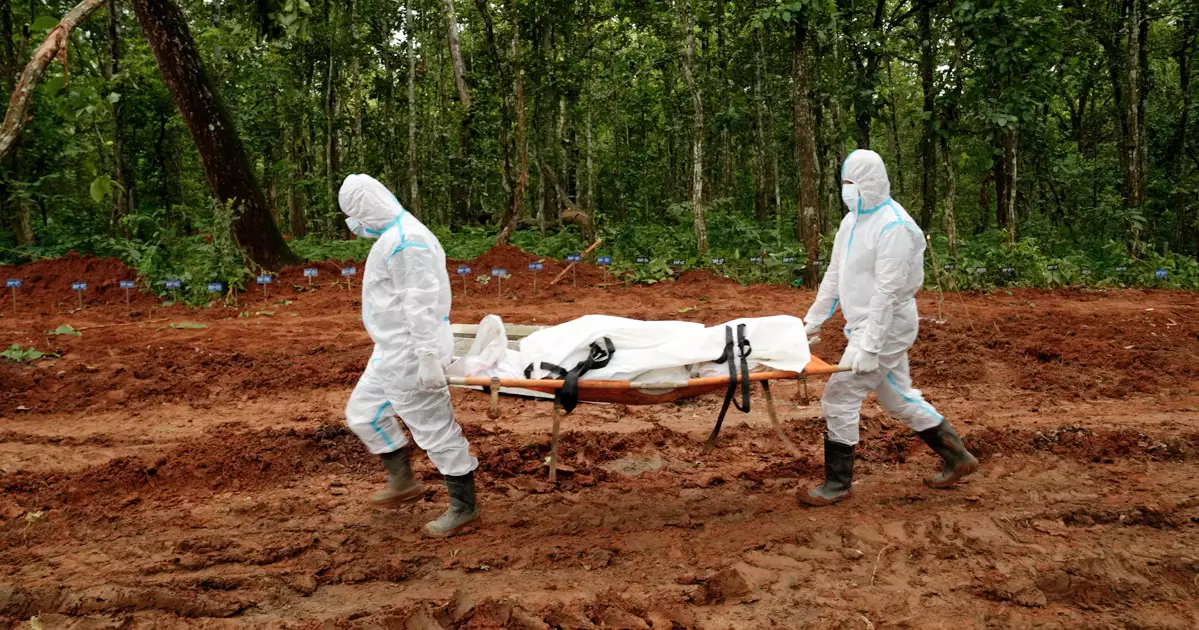 নেপাল-তিব্বতে বন্যায় নিহত ১০০০ ছাড়িয়েছে; জলবিদ্যুৎ প্রকল্পের সুড়ঙ্গে এখনও আটকে বহু শ্রমিক