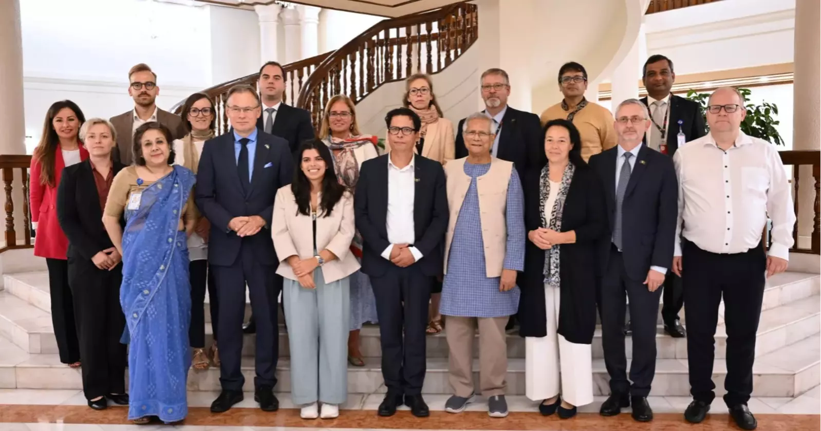 বাংলাদেশে সুষ্ঠু নির্বাচন জরুরি, ফলাফলও সবার মেনে নেওয়া উচিত: মৌনির সাতৌরি