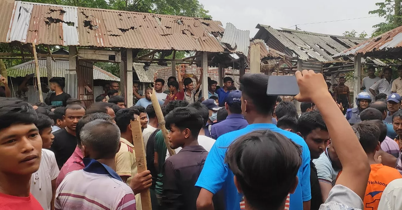শিশু নন্দিনী হত্যা ঘিরে রণক্ষেত্র আদিতমারী, এসপি-ওসিসহ আহত অন্তত ২০