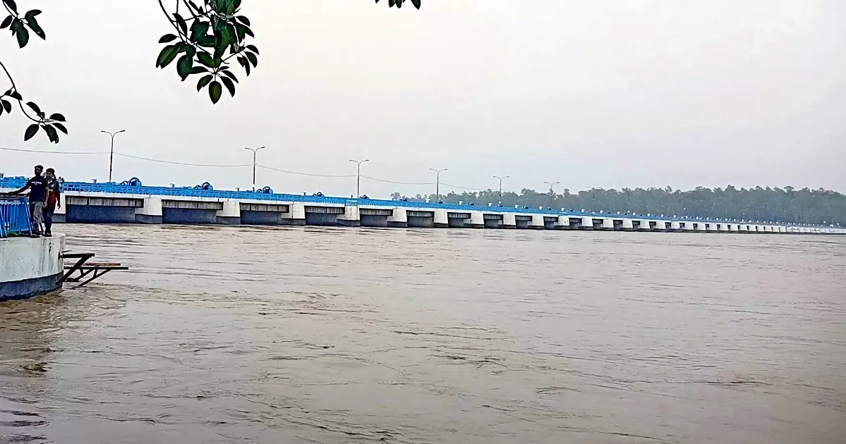 তিস্তার পানি বিপৎসীমা ছুঁই ছুঁই, নিম্নাঞ্চল প্লাবিত হয়ে ৬ সহস্রাধিক পরিবার পানিবন্দি