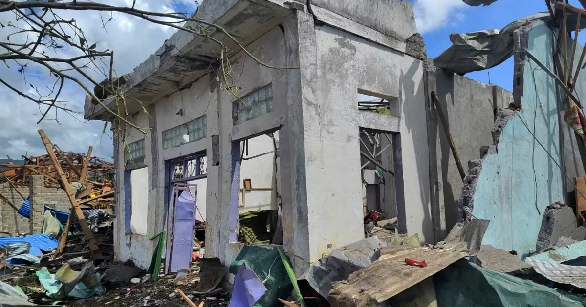 মিয়ানমারে একটি গ্রামে ভয়াবহ বিস্ফোরণ, নিহত অন্তত ৩৯