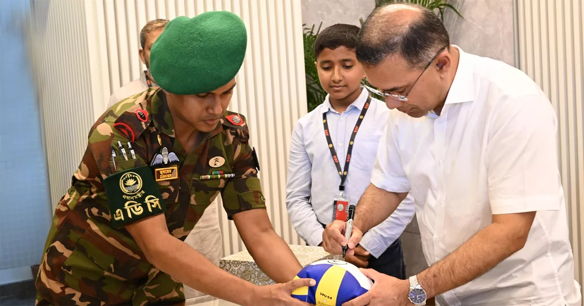 মাইলস্টোন দুর্ঘটনায় বোন হারানো সেই তাহসিনের সঙ্গে প্রধানমন্ত্রীর সাক্ষাৎ