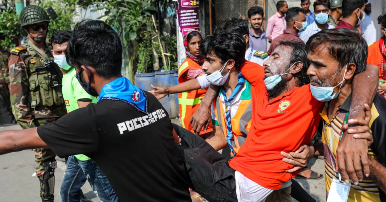 মিরপুরে গার্মেন্টস কারখানা ও রাসায়নিকের গুদামে অগ্নিকাণ্ড, ৯ জনের মৃত্যু