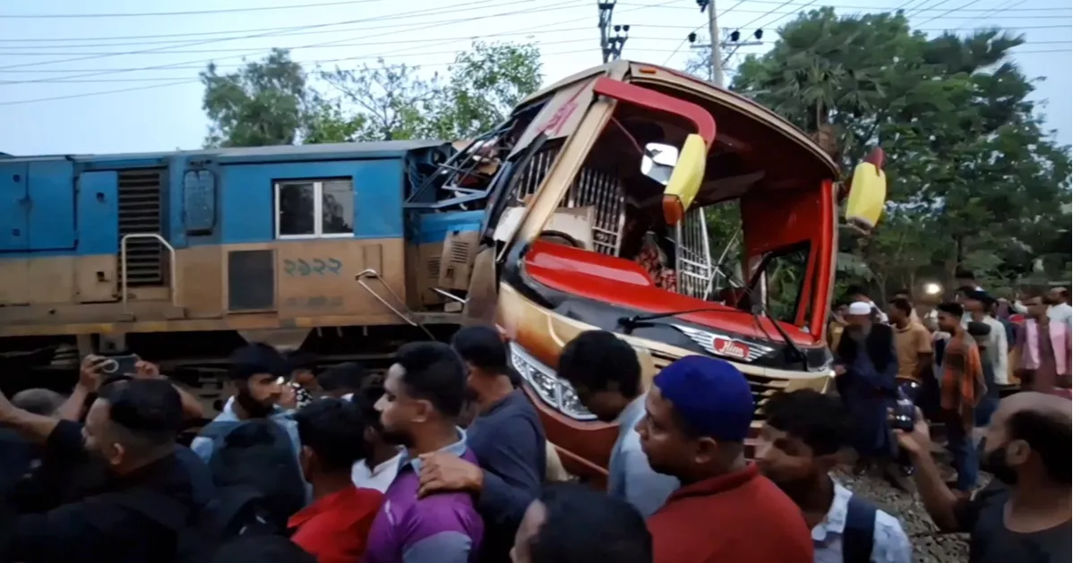 রেল দুর্ঘটনা কমাতে সরকারের পরিকল্পনার কথা জানালেন রেল প্রতিমন্ত্রী