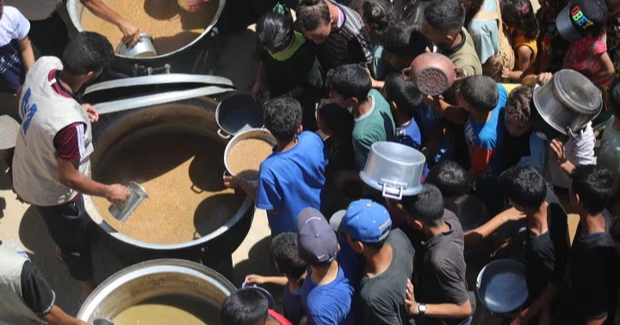 ত্রাণ নিতে গিয়ে মে থেকে প্রায় ৮০০ ফিলিস্তিনি নিহত